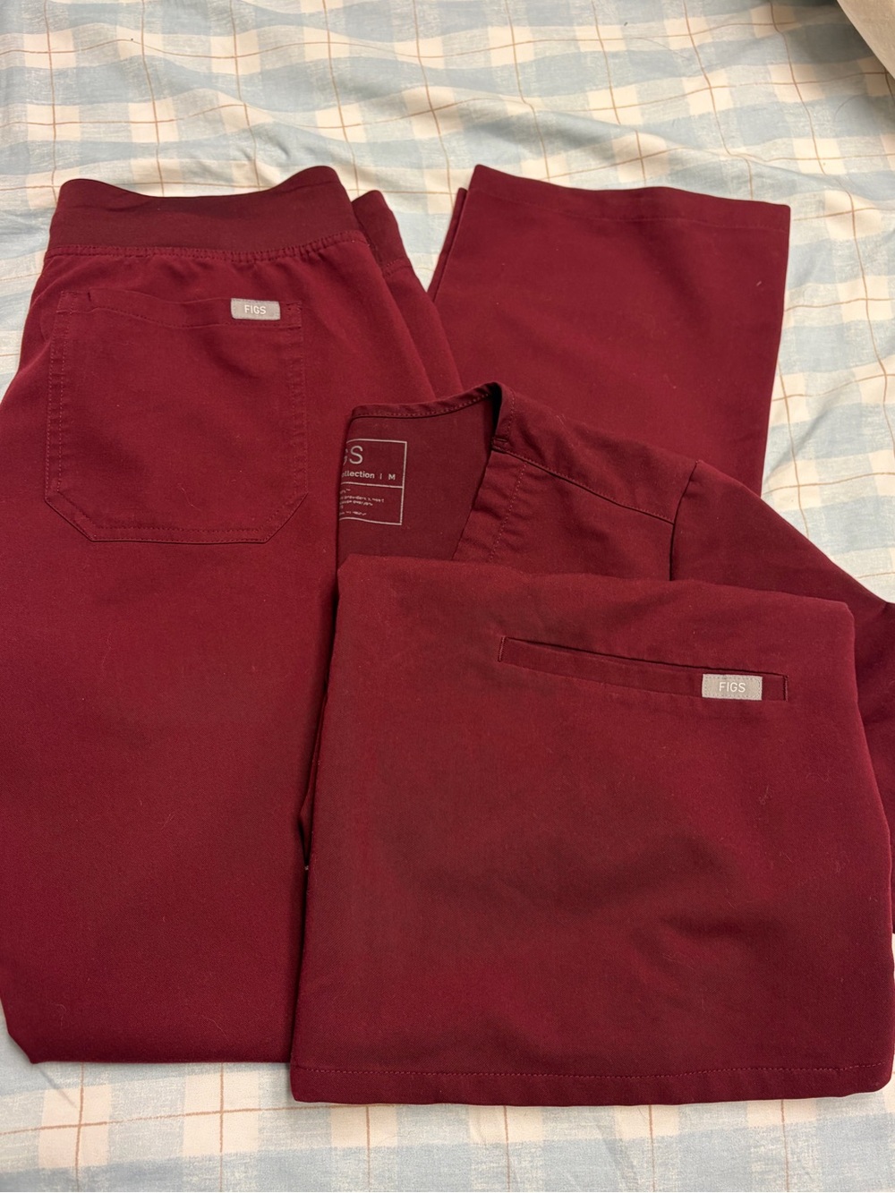 Figs burgundy Medium scrub set